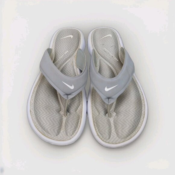 NIKE Comfort Footbed Women 8 Cushioned Flip Flop Slide Sandal Gray - Picture 1 of 12